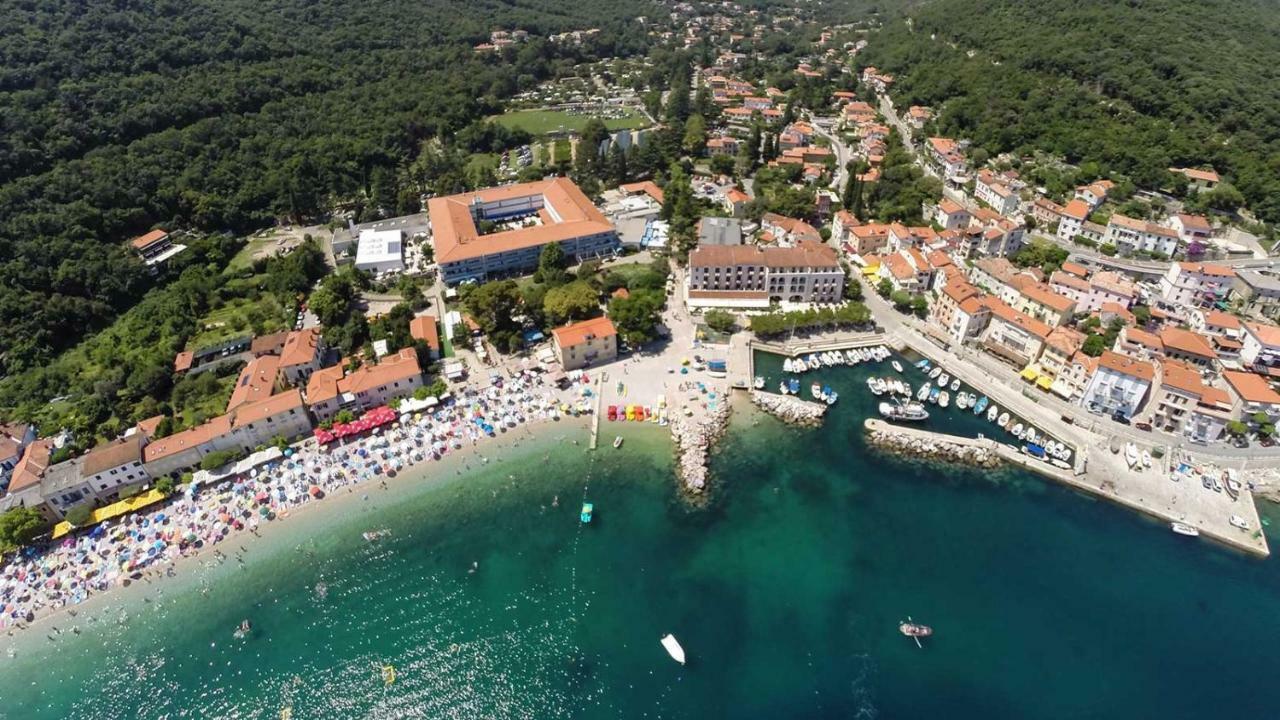 Apartman Nicole Mošćenička Draga Buitenkant foto