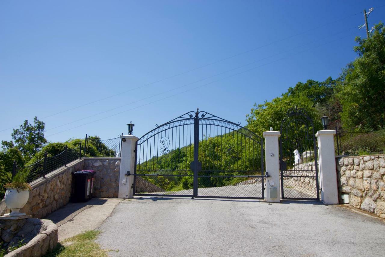 Apartman Nicole Mošćenička Draga Buitenkant foto